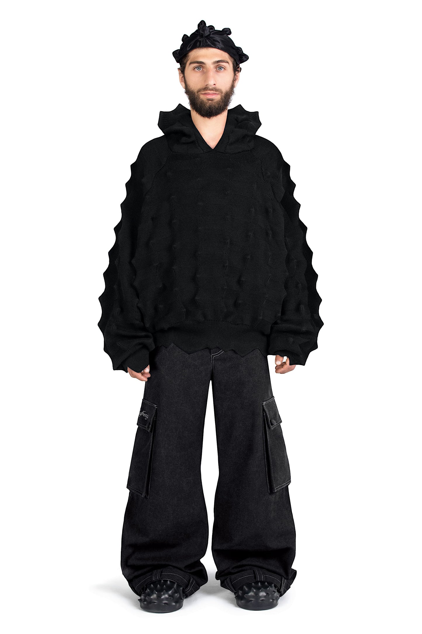 SPIKED KNIT HOODIE BLACK