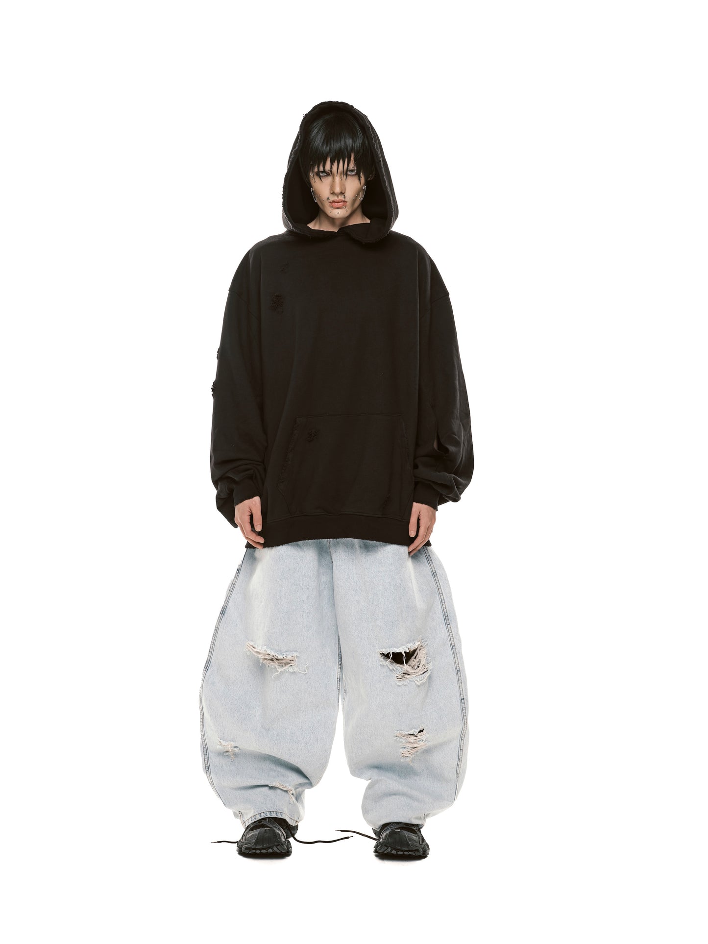 LOGO EMBROIDERY HOODIE