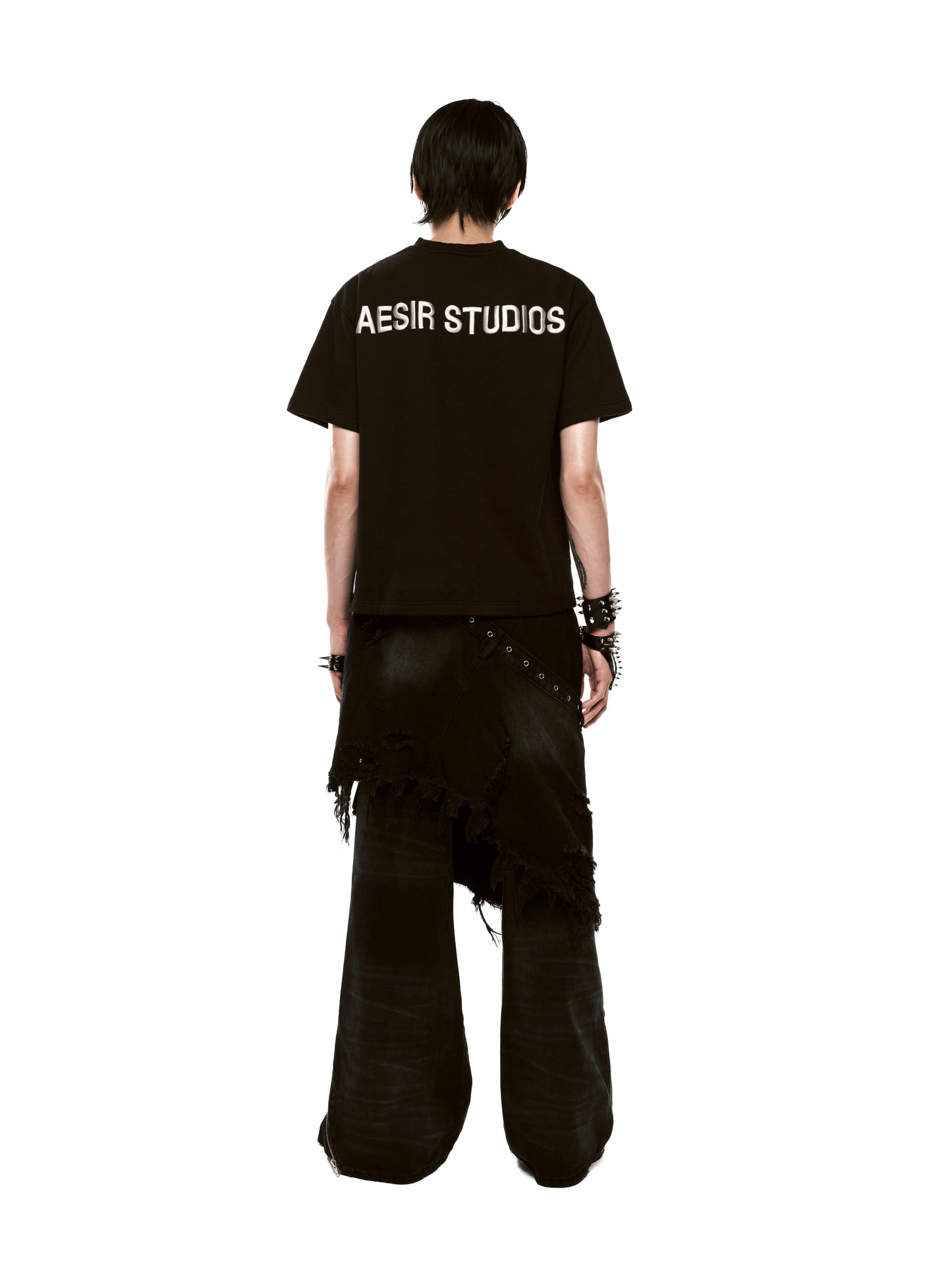 LOGO EMBROIDERY T-SHIRT