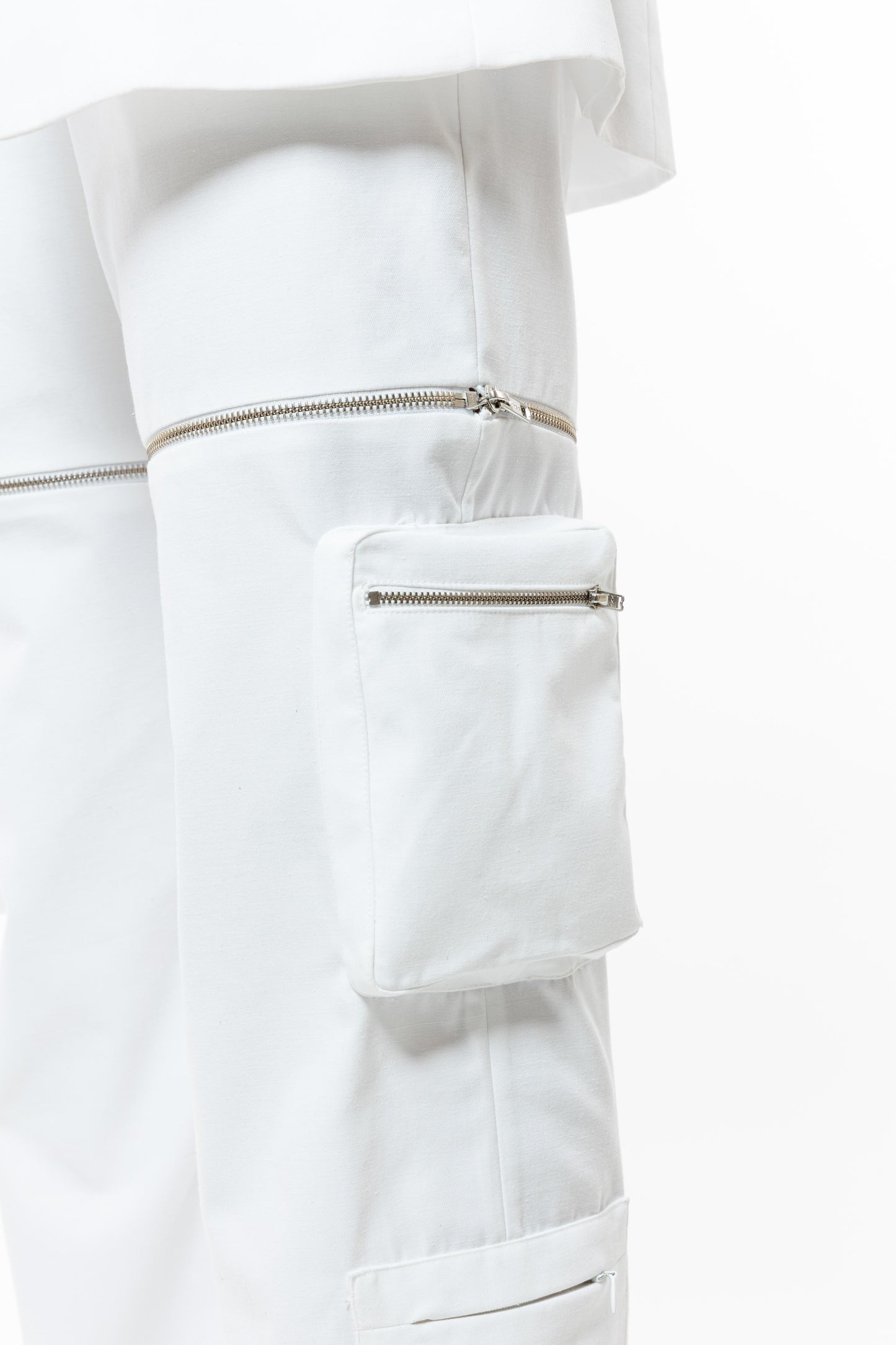 WHITE DRAMA PANTS