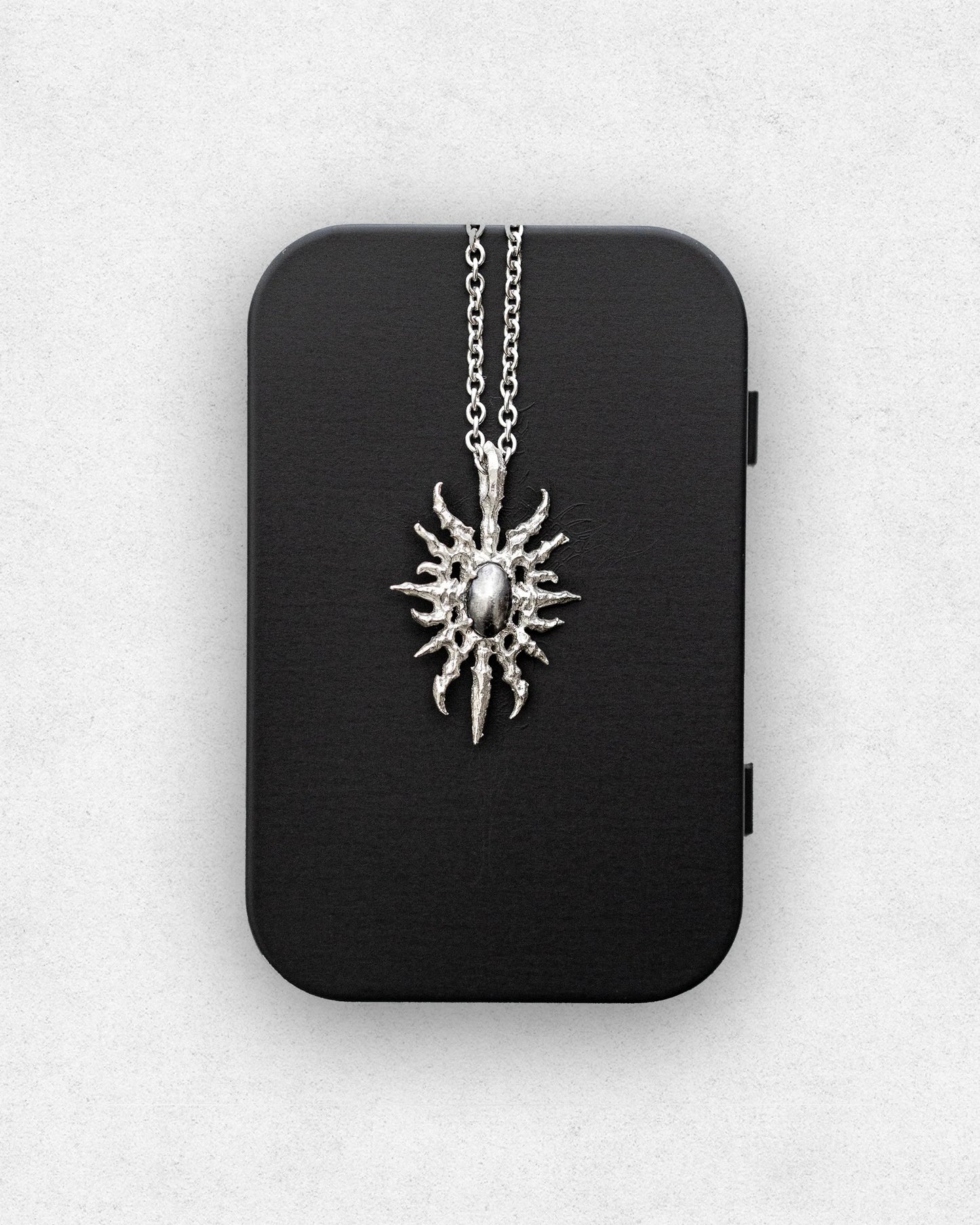 ILLUSIONS PENDANT RED