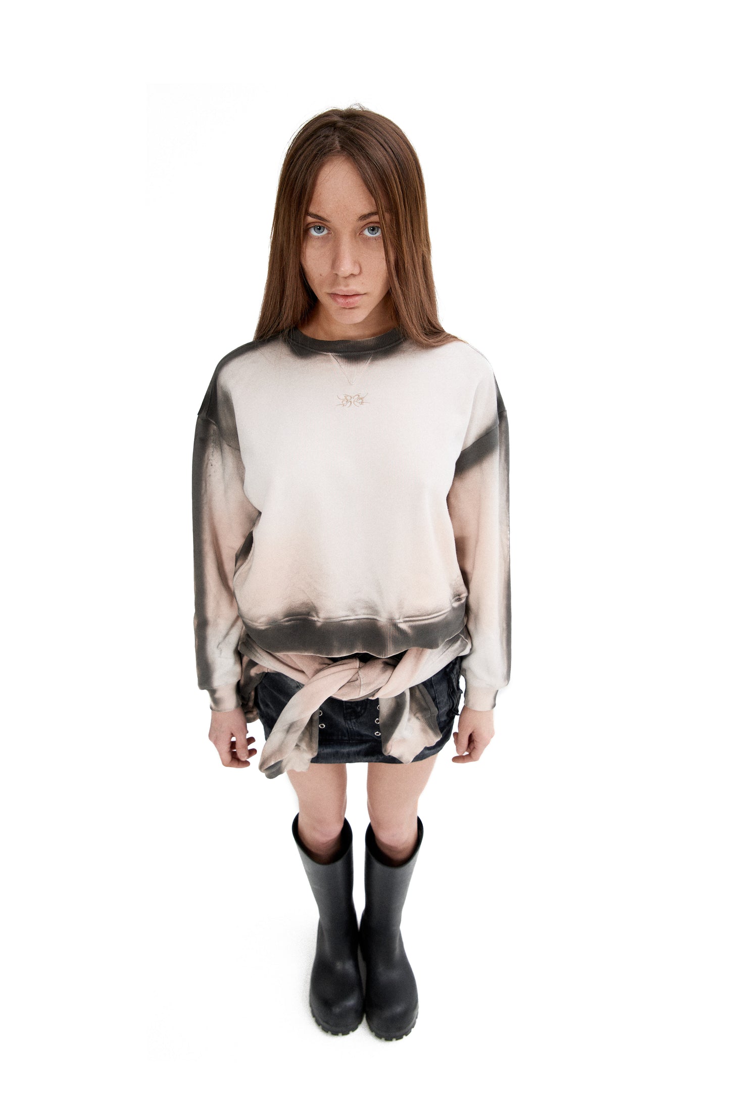 BOXY SWEATSHIRT