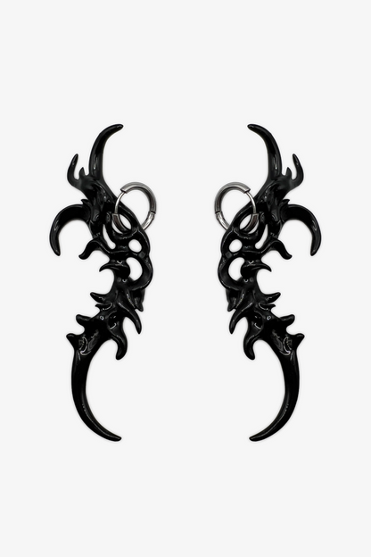 BLACK ORGANIC EARRING