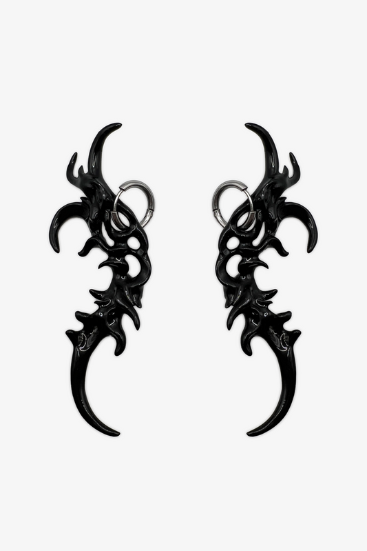 BLACK ORGANIC EARRING