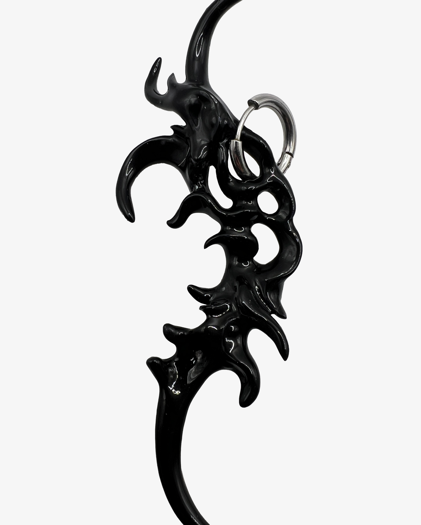 BLACK ORGANIC EARRING