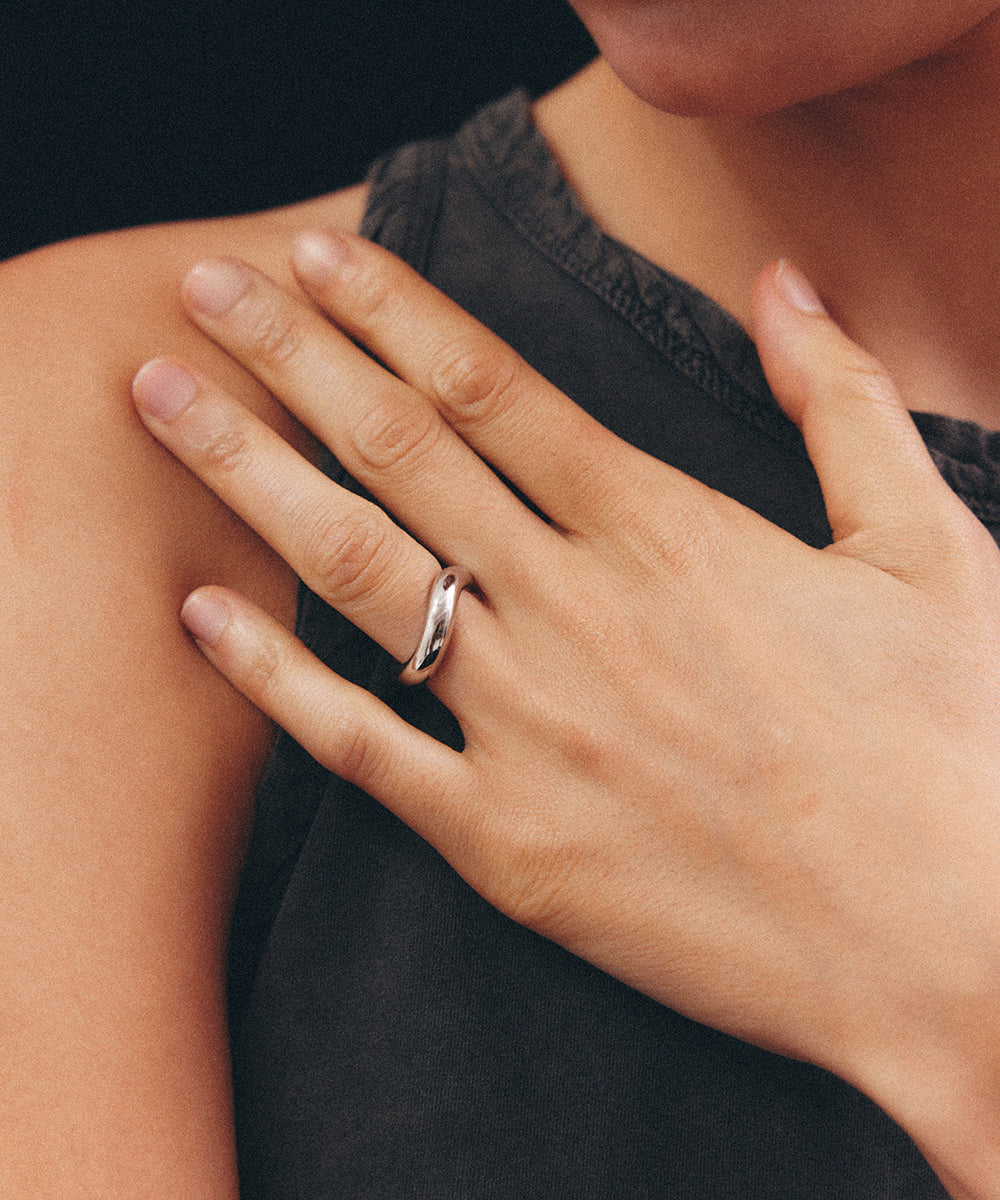 WAVE SILVER RING